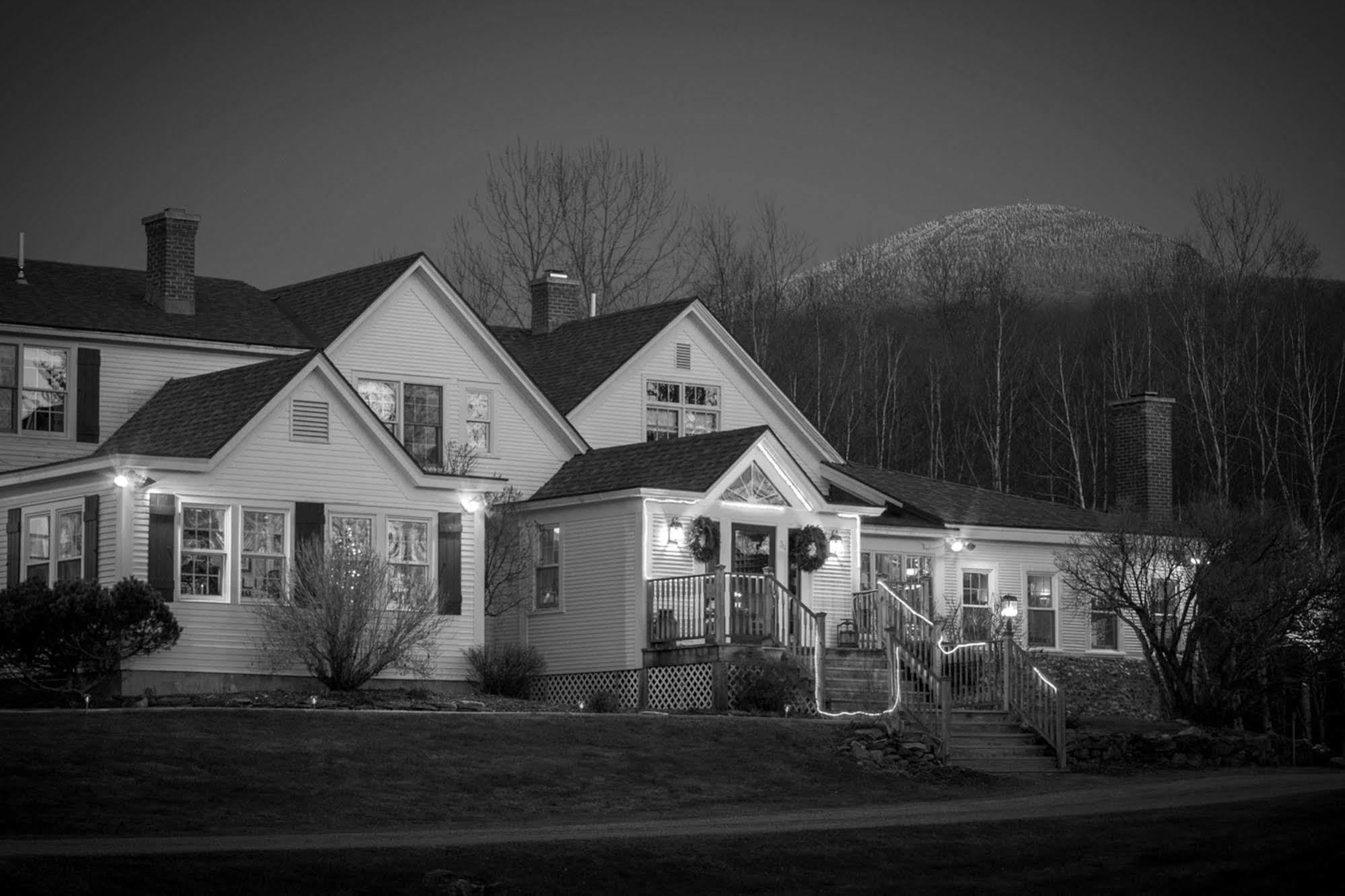 The Red Clover Inn Mendon Bagian luar foto