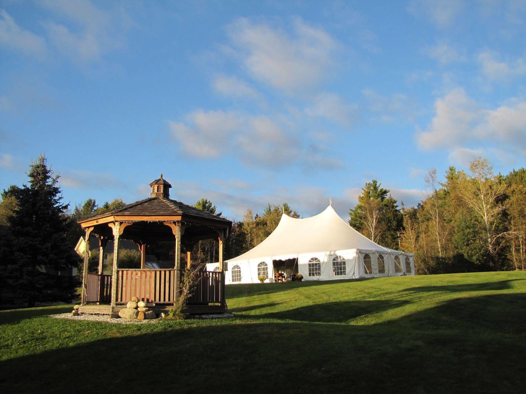 The Red Clover Inn Mendon Bagian luar foto
